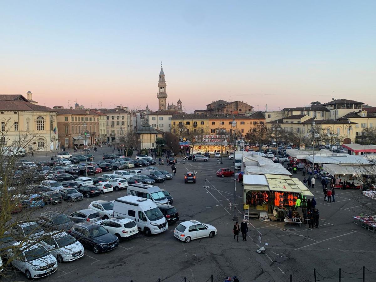 “La Loggia” Apartment Casale Monferrato Kültér fotó
